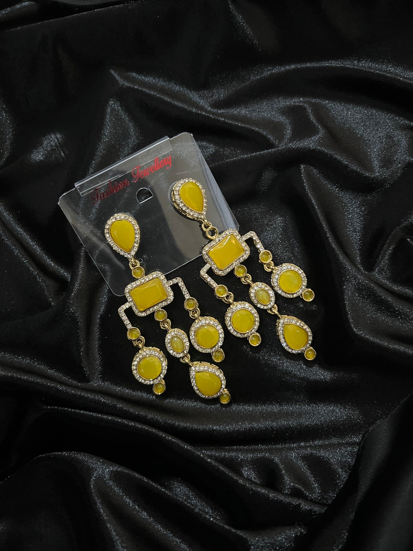 Diamond Earrings : Yellow