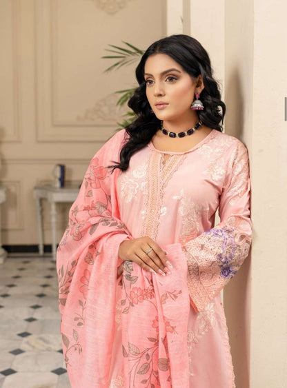 Munira Designer