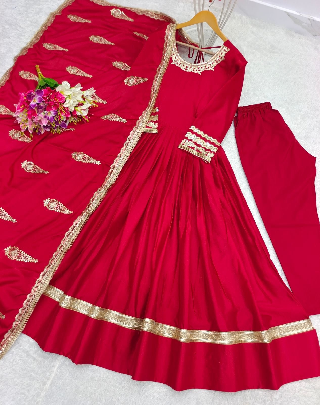 Red Gown Set ✨♥️